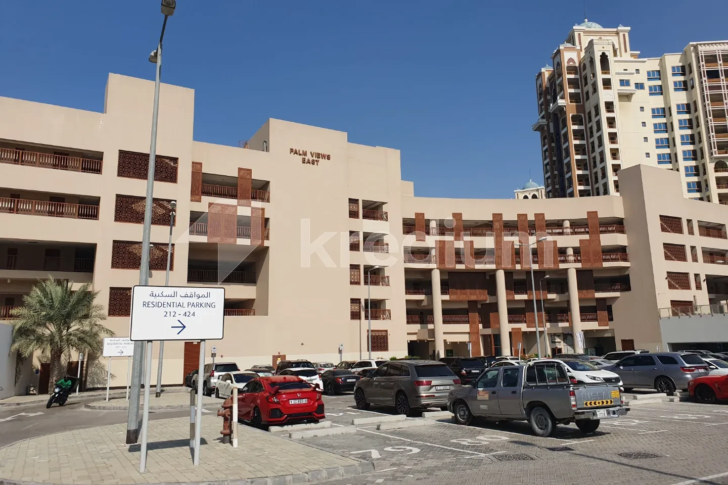 Palm Jumeirah: Palm Views East