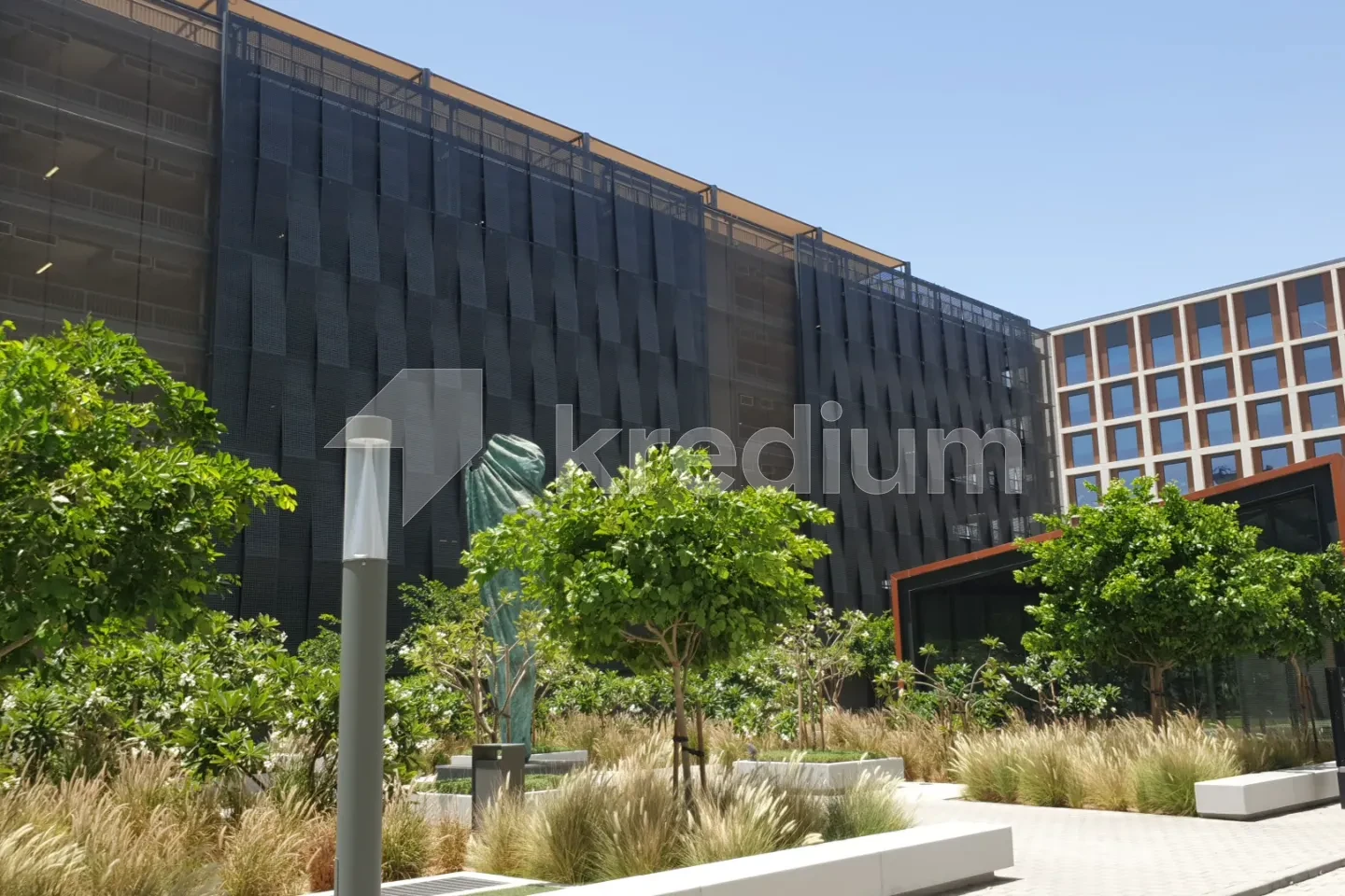 Dubai Hills Estate: Business Park Carpark