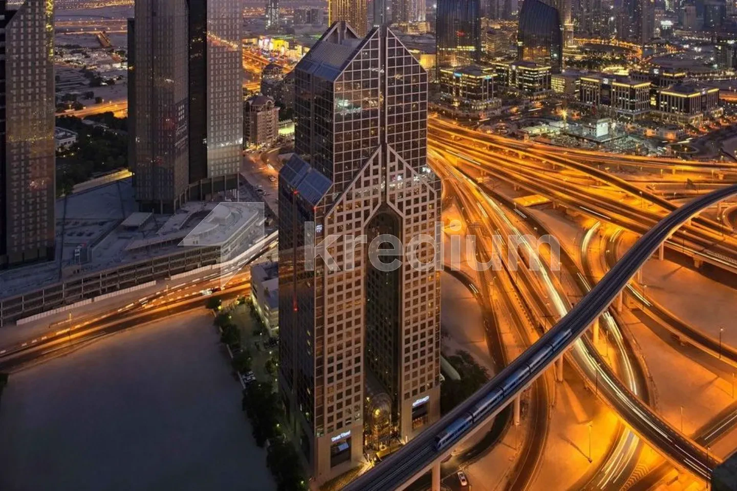 Sheikh Zayed Road: Dusit Thani Dubai