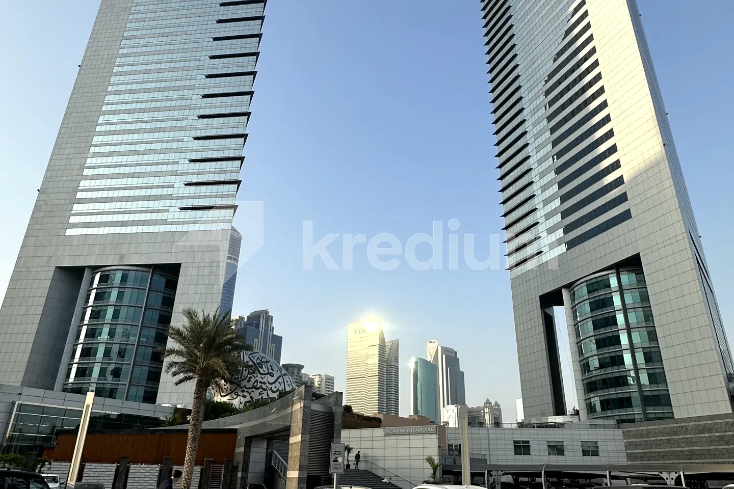 Sheikh Zayed Road: Emirates Towers