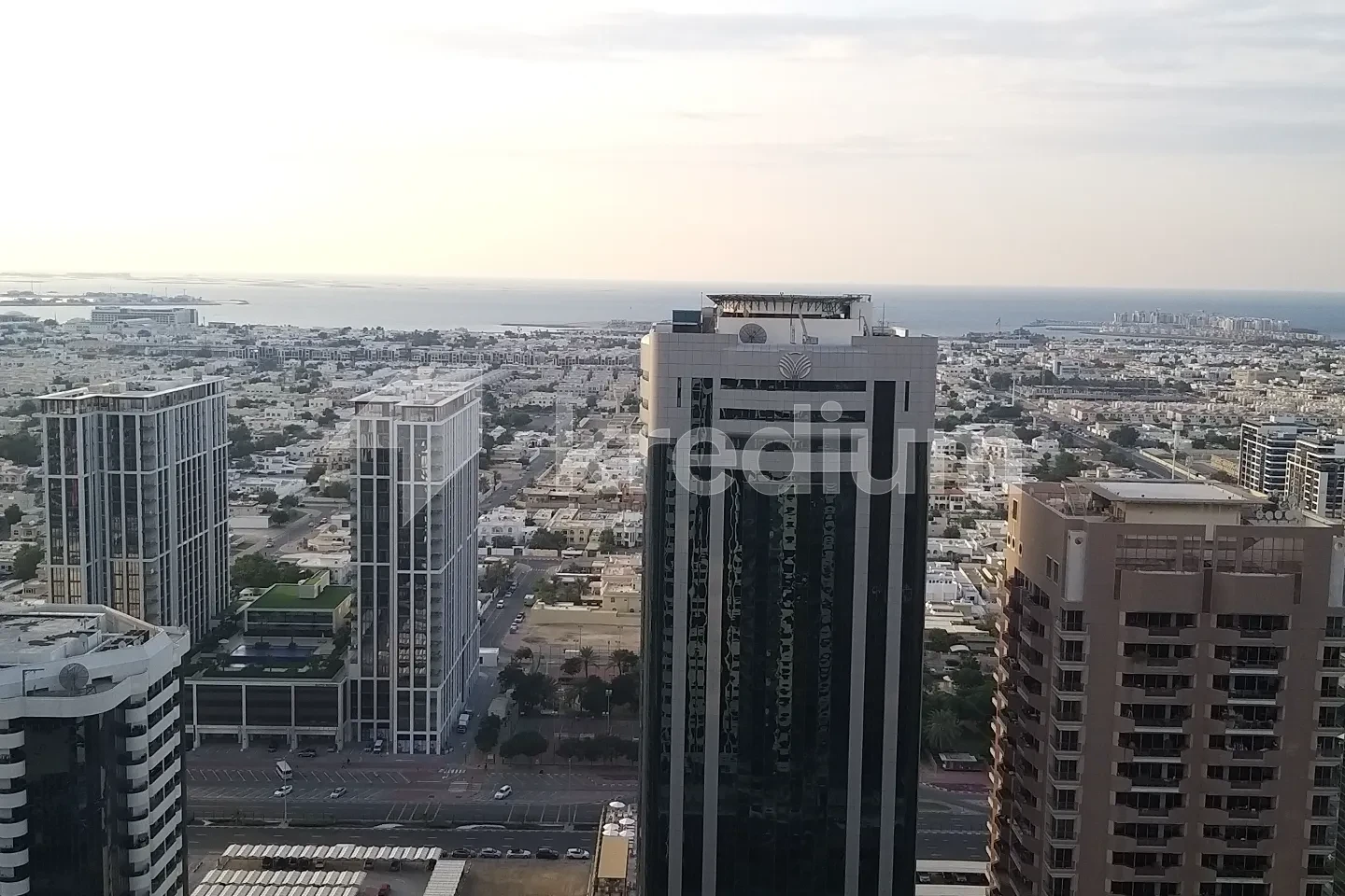 Sheikh Zayed Road: Ghaya Residence