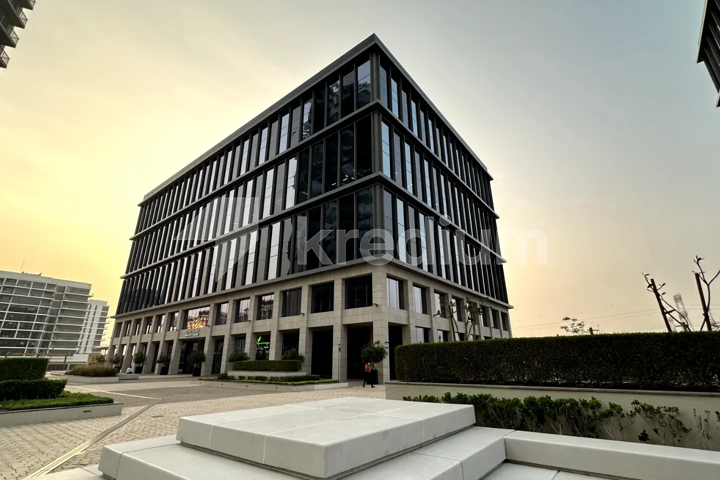 Dubai Hills Estate: Park Heights Square 2