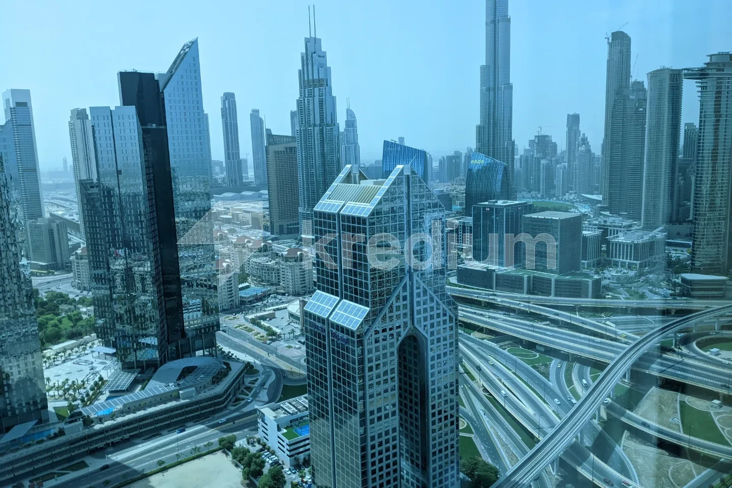 Sheikh Zayed Road: Shangri La Hotel